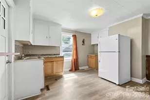 323 N 20th St, Kannapolis, NC 28083 - Photo 11