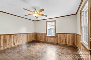 323 N 20th St, Kannapolis, NC 28083 - Photo 7