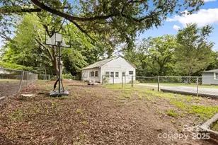 323 N 20th St, Kannapolis, NC 28083 - Photo 23