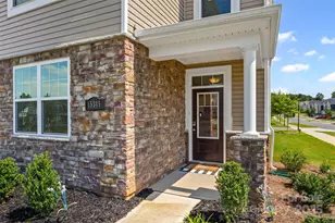 15345 Braid Mdw Dr, Charlotte, NC 28278 - Photo 3