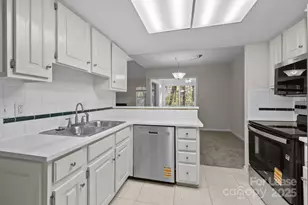 9024 St Thomas Ln, Charlotte, NC 28277 - Photo 3