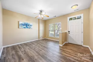 128 Autumn Falls Dr, Lake Wylie, SC 29710 - Photo 5