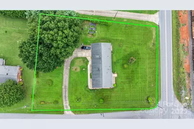 2761 Highland Avenue NE, Hickory, NC 28601 - Photo 33