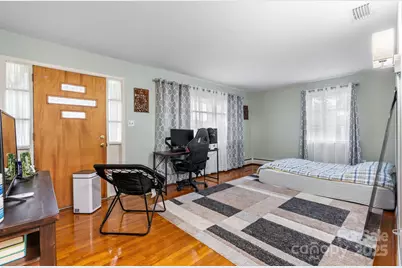 2761 Highland Avenue NE, Hickory, NC 28601 - Photo 7