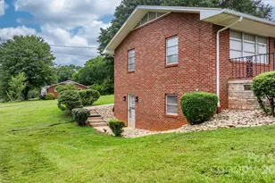 2761 Highland Ave NE, Hickory, NC 28601 - Photo 29