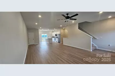 1986 W Davidson Avenue, Gastonia, NC 28052 - Photo 3