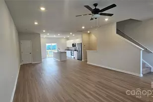 1986 W Davidson Ave, Gastonia, NC 28052 - Photo 3