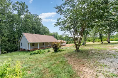 1490 Edisons Bright Way, Newton, NC 28658 - Photo 3