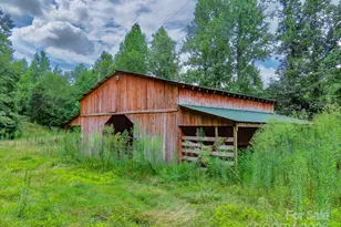 8331 Sugar Hill Rd, Marion, NC 28752 - Photo 23