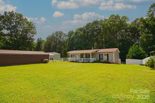 7010 Executive Cir, Denver, NC 28037 - Photo 1