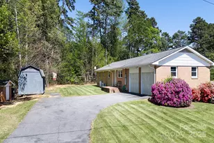 2218 Woodcrest Dr, Kannapolis, NC 28081 - Photo 37