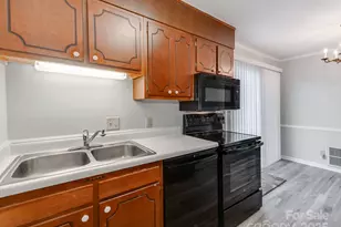 5903 Quail Hollow Rd, Charlotte, NC 28210 - Photo 13