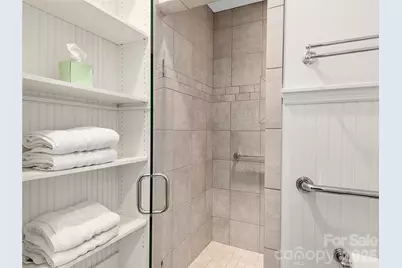 203 6th Avenue W #1B, Hendersonville, NC 28739 - Photo 19