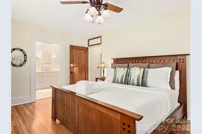 203 6th Avenue W #1B, Hendersonville, NC 28739 - Photo 13