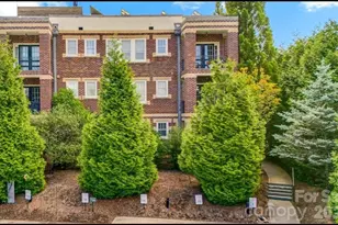 203 6th Ave W, Hendersonville, NC 28739 - Photo 3