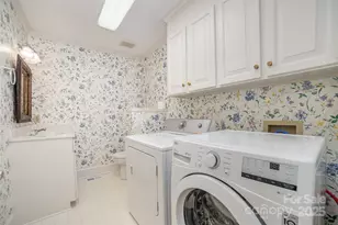 415 N Greenbriar Rd, Statesville, NC 28625 - Photo 7