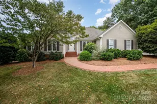 415 N Greenbriar Rd, Statesville, NC 28625 - Photo 3