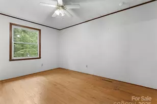 138 Stillwagon Ln, Cedar Mountain, NC 28718 - Photo 19