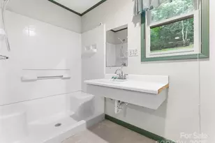 138 Stillwagon Ln, Cedar Mountain, NC 28718 - Photo 27