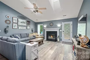 60 Southchase Dr, Fletcher, NC 28732 - Photo 3