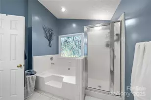 60 Southchase Dr, Fletcher, NC 28732 - Photo 7