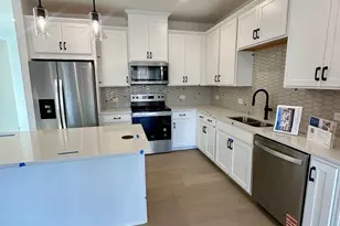 4332 Honeywalk Ln, Charlotte, NC 28278 - Photo 9