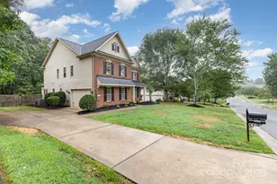 4204 Belle Meade Cir, Belmont, NC 28012 - Photo 3