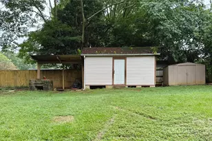 915 Eaglewood Ave, Charlotte, NC 28212 - Photo 17