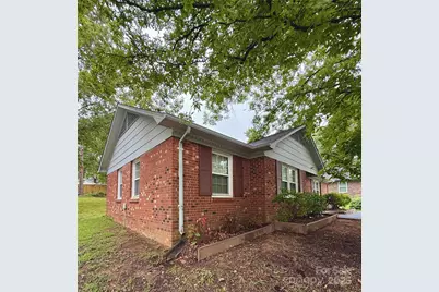 915 Eaglewood Avenue, Charlotte, NC 28212 - Photo 3