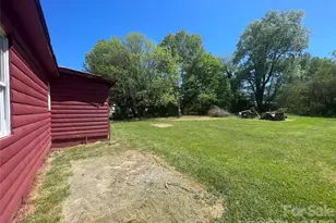 51 Robinson St, Waynesville, NC 28786 - Photo 25