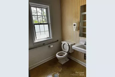 308 Mulberry Street SW, Lenoir, NC 28645 - Photo 27