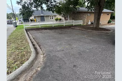 308 Mulberry Street SW, Lenoir, NC 28645 - Photo 3