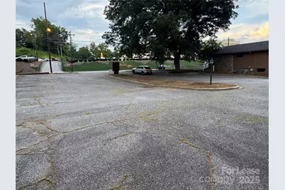 308 Mulberry Street SW, Lenoir, NC 28645 - Photo 7