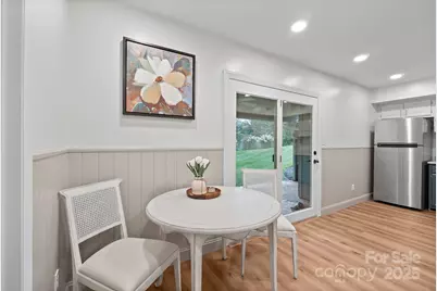 1017 21st Avenue NE, Hickory, NC 28601 - Photo 13