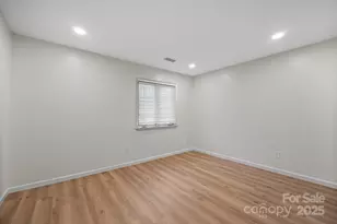 1017 21st Ave NE, Hickory, NC 28601 - Photo 27