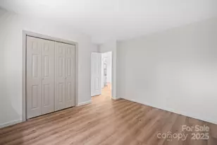 1017 21st Ave NE, Hickory, NC 28601 - Photo 31