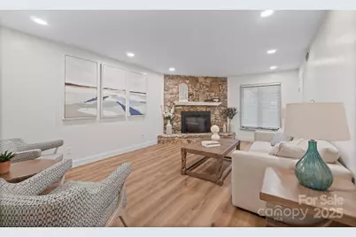 1017 21st Avenue NE, Hickory, NC 28601 - Photo 7