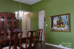 5116 Sunburst Ln, Charlotte, NC 28213 - Photo 3