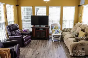 5116 Sunburst Ln, Charlotte, NC 28213 - Photo 5