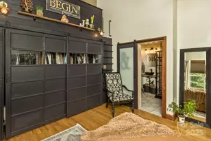 25 View Ridge Pkwy, Leicester, NC 28748 - Photo 19