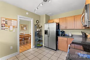 580 Maple St, Brevard, NC 28712 - Photo 17