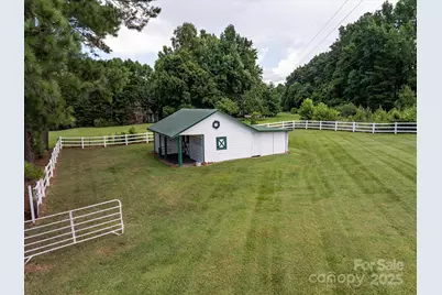 11215 Idlewild Road, Matthews, NC 28105 - Photo 7