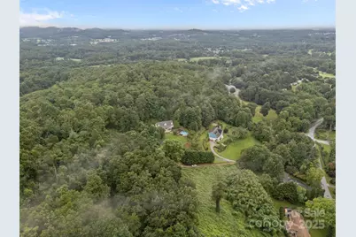 111 Stirling Lane, Hendersonville, NC 28791 - Photo 15