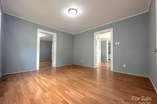 815 S Weldon St, Gastonia, NC 28052 - Photo 7