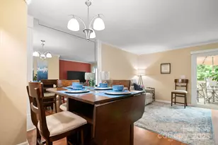 2826 Hosta Dr, Charlotte, NC 28269 - Photo 9