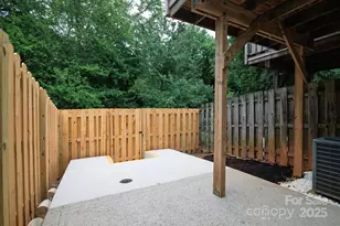 2826 Hosta Dr, Charlotte, NC 28269 - Photo 27