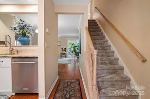 2826 Hosta Dr, Charlotte, NC 28269 - Photo 5