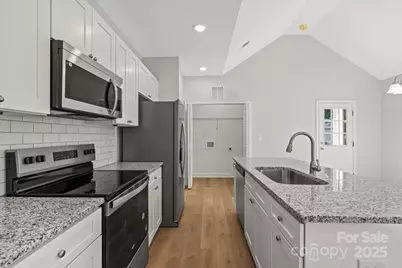 504 Fayetteville Avenue, Statesville, NC 28677 - Photo 13