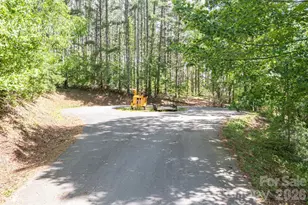 9999 River Edge Dr, Burnsville, NC 28714 - Photo 17