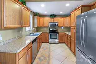 202 Merriwood Ln, Hendersonville, NC 28791 - Photo 17